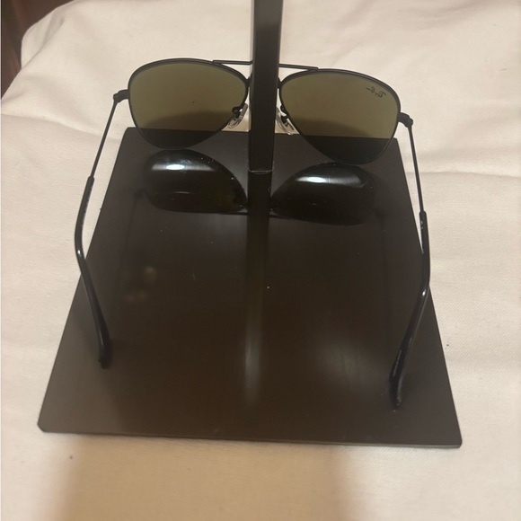 Ray-Ban Reflective Blue Aviators, Kids Brand New - Picture 3 of 5